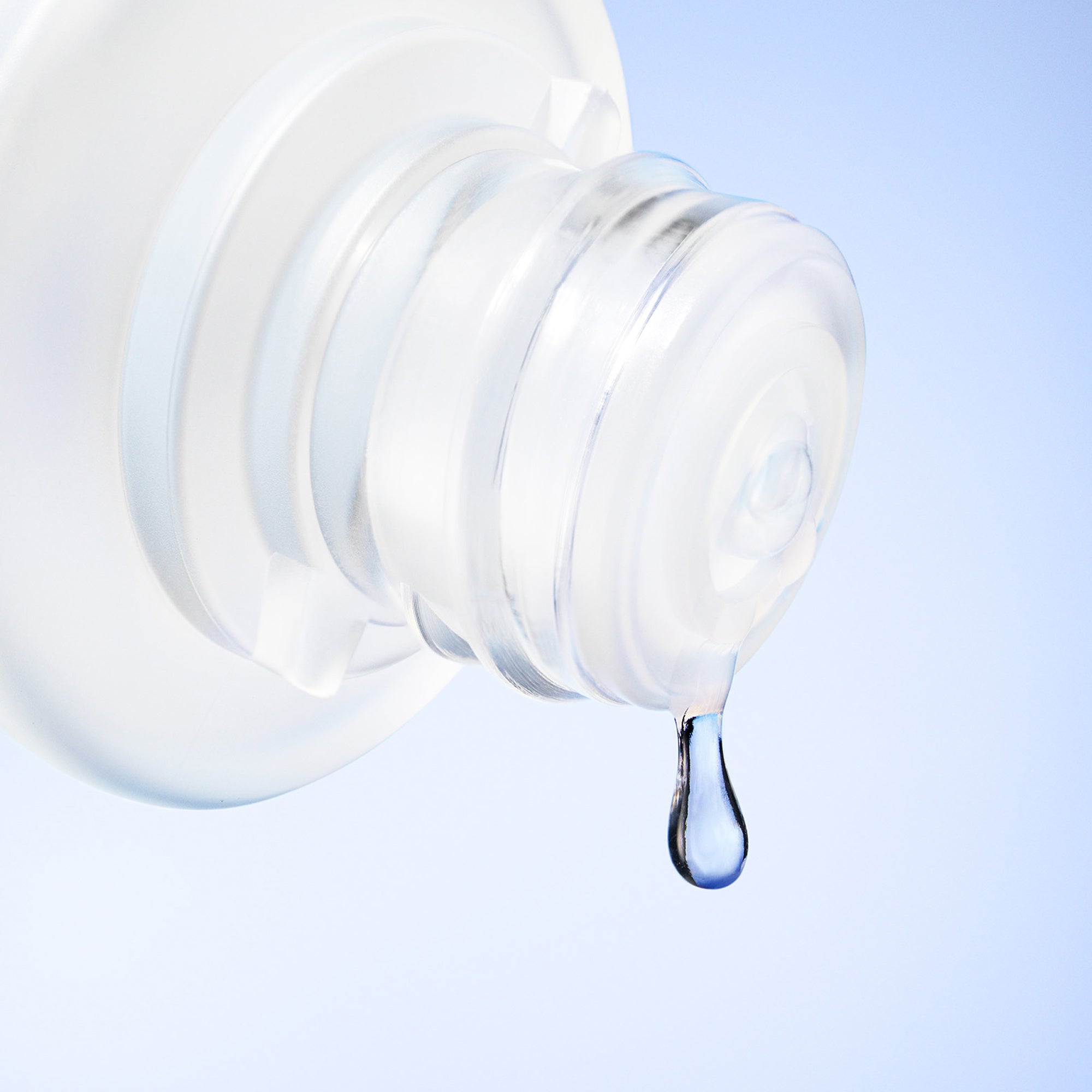 Water Bank Blue Hyaluronic Exfoliating Toner - Image 2